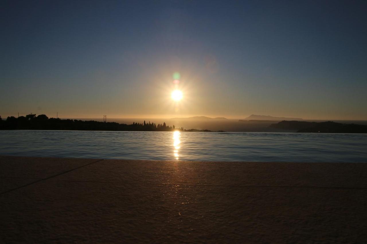 Sunset Sea View Villa 5 Арилас Екстериор снимка
