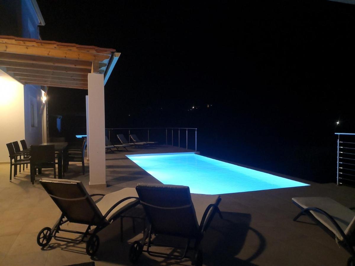 Sunset Sea View Villa 5 Арилас Екстериор снимка